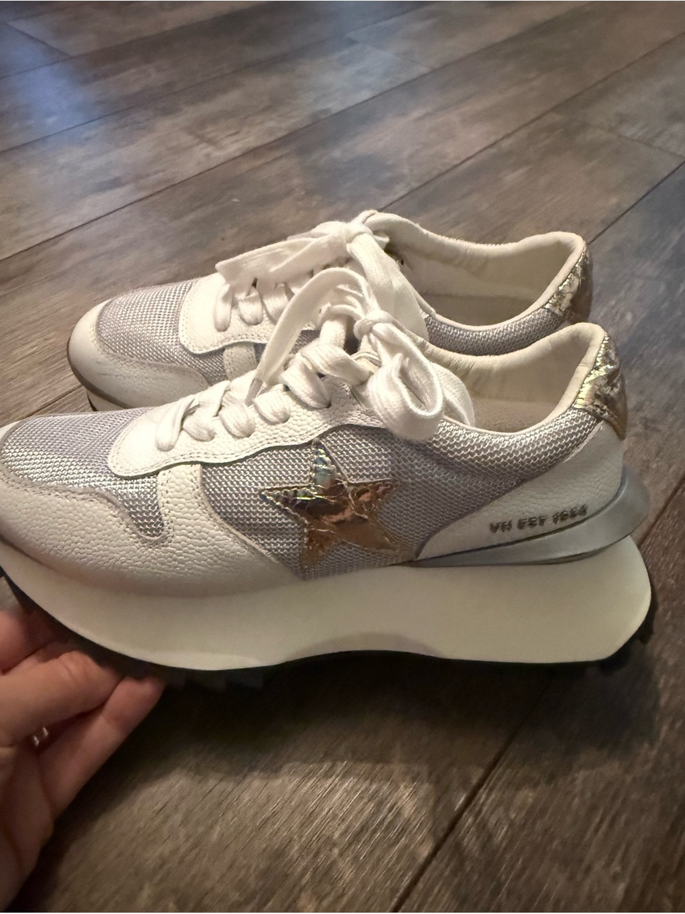 Vintage Havana White Platform Star Mesh Sneakers - 5.5